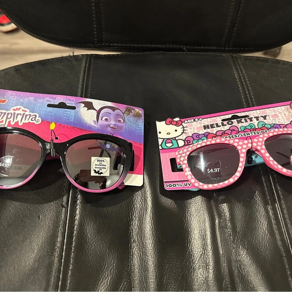 Vampirina and Hello Kitty Kids Sunglasses Set - Pink